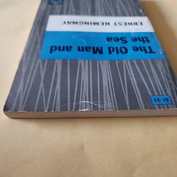 1952 The Old Man and The Sea Ernest Hemingway Paperback Book Scribner Library - Picture 5 of 5